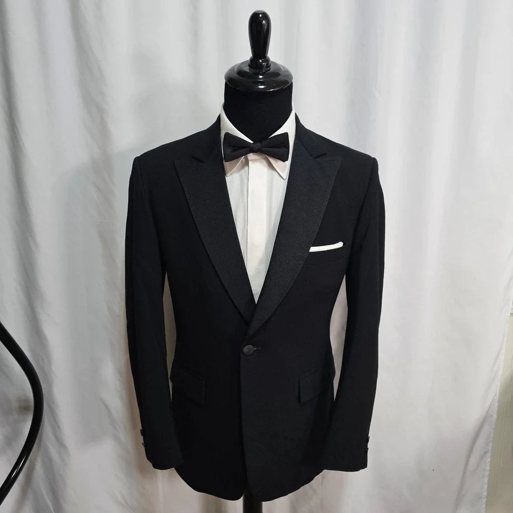 Georgetown Tuxedo Suit Peak Lapel 100% Wool Mens 40L 32x32 Satin Stripe Wedding